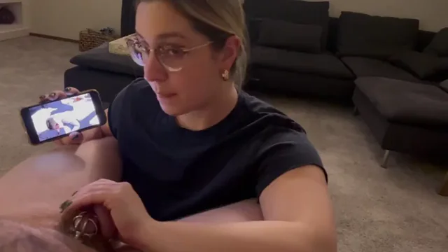 Teasing my locked bf while making him watch me suck off a guy from tinder ?