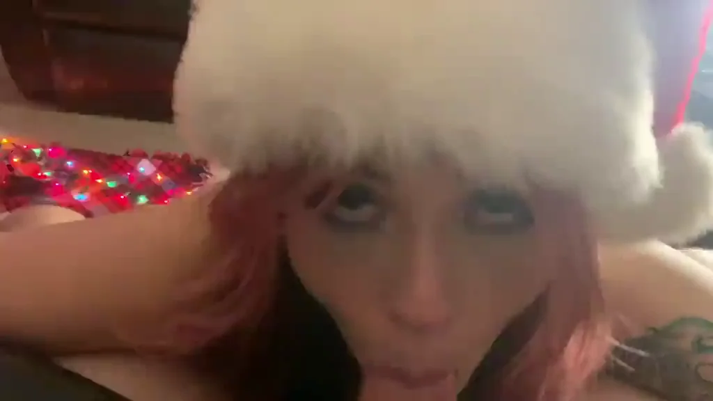 Craving Santa's Fat Cock Suck Fest Tonight 🥵🎅🍆 [OC]