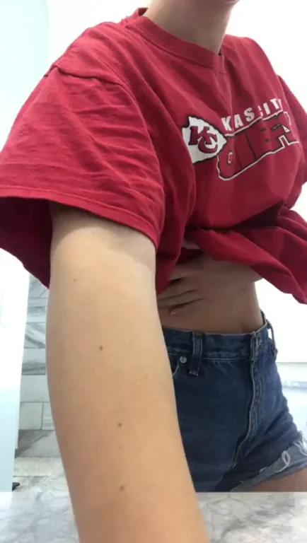 Big booty cutie