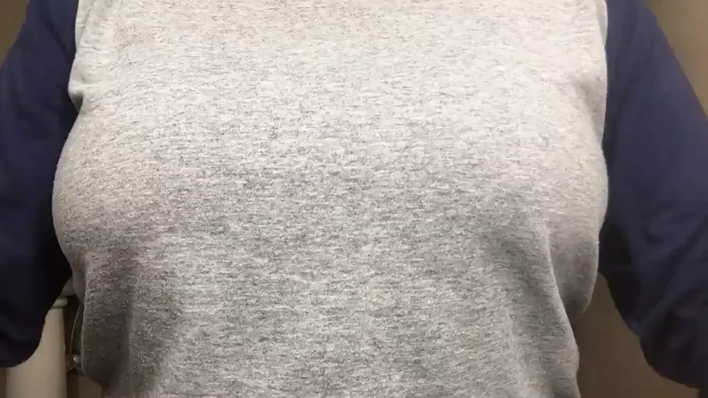 Titty Drop Tuesday for everyone! ? OC