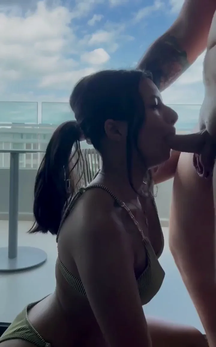 Zero Resistance Facefuck on Balcony 😈🍆💦