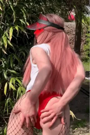 Can I be your petite fuckdoll? ??