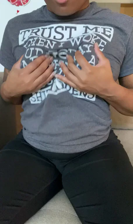 Oiled Up Ebony Tits Feel So Fucking Good 😍💦