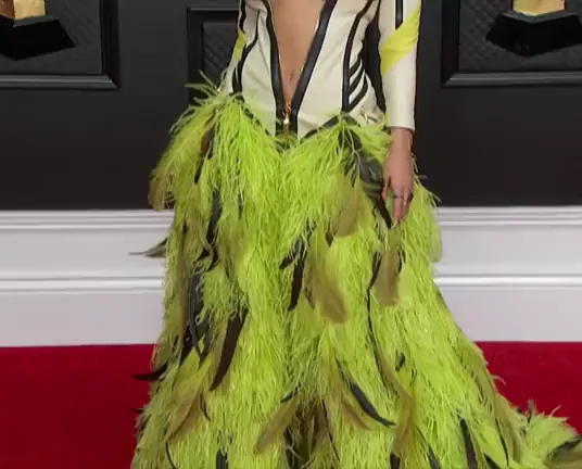 Doja Cat's Massive Tits Popping in Slutty Green Feather Gown