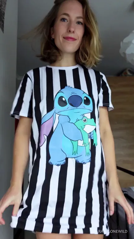 Goofy Slut Flashes Tits & Pussy in Stitch Dress 😜🍑