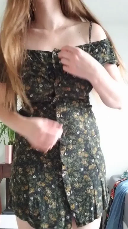 Have I ever shown you guys why this is my favorite dress?