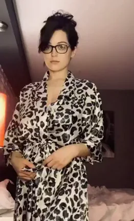 Hottie Huge Tits!?? ?ALL CONTENT IN COMMENTS?