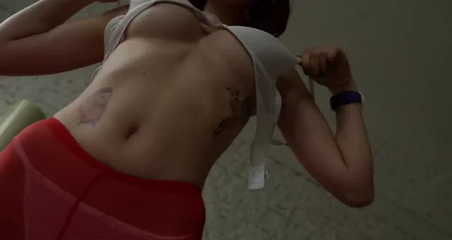 Unveiling Her Juicy Perfect Tits 😍🍈🍈