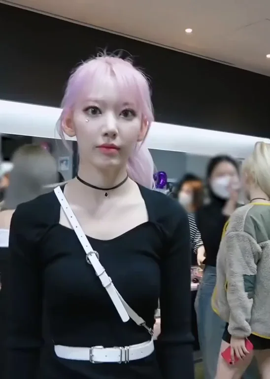 IZ*ONE - Sakura