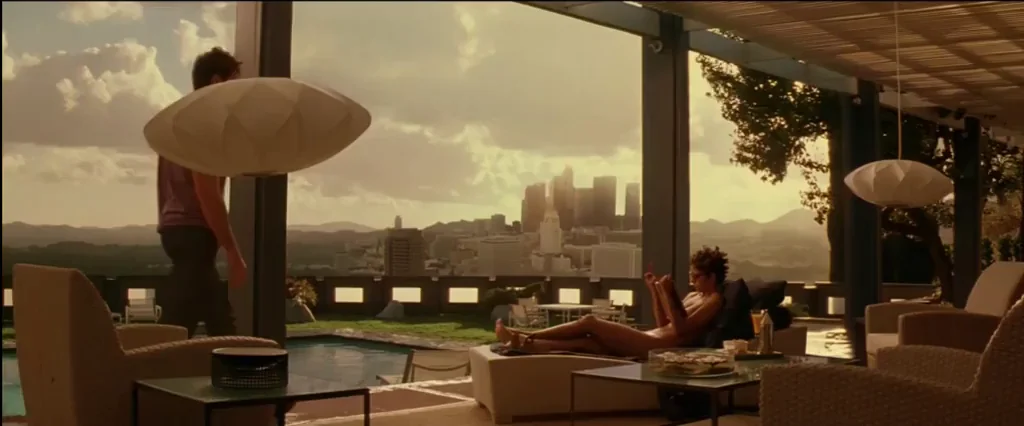 Halle Berry got paid an extra $500,000 to go topless in Swordfish (2001)