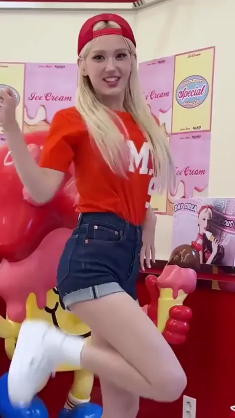 Jeon Somi 😍 Kpop Ice Cream Tease 🍦🔥