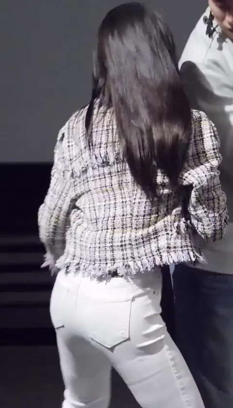 IU