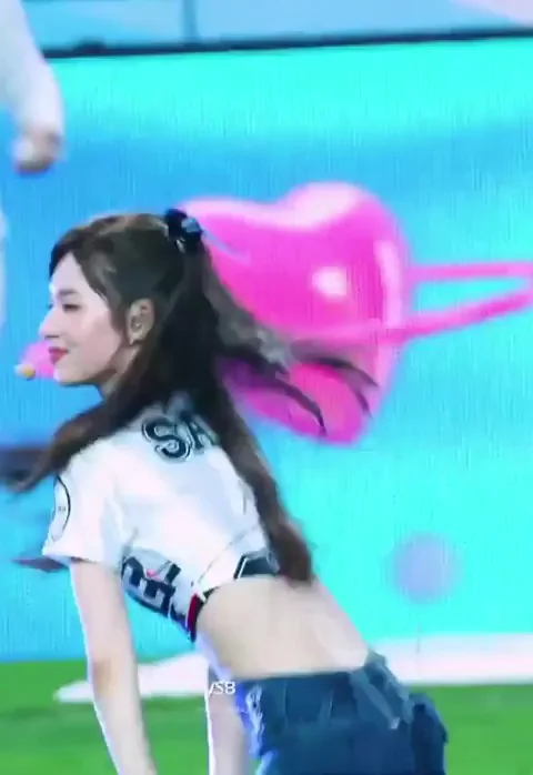 TWICE - Sana