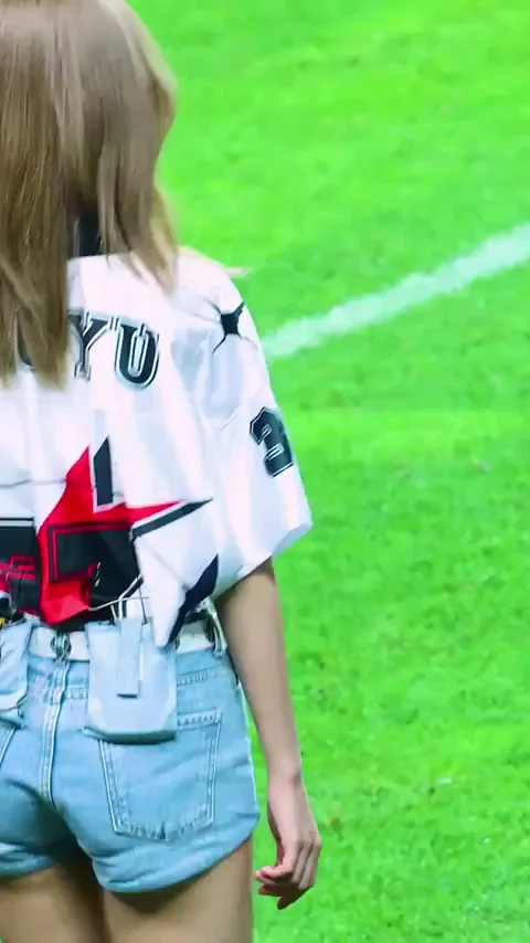 TWICE - Tzuyu