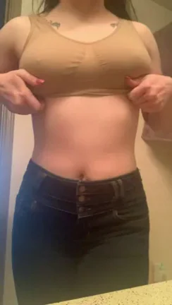 Slight Titty Bounce Tease 😍🍈🍈