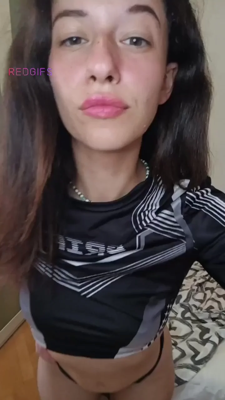 Do you agree that I would make a good fuckdoll? 🤭