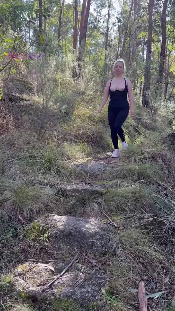 Thick Blonde's Bush Hike: Jiggly Tits Bounce Wild in the Woods