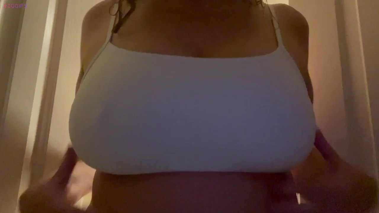 MILF humpday tittydrop