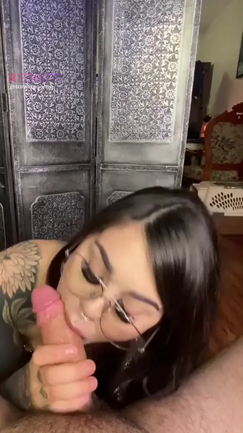 I love pressing my lips against his dick