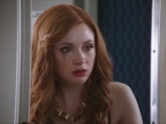 Karen Gillan sweet bod in Selfie