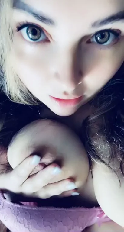 [Gif] I love to tease you with my soft big tits ?