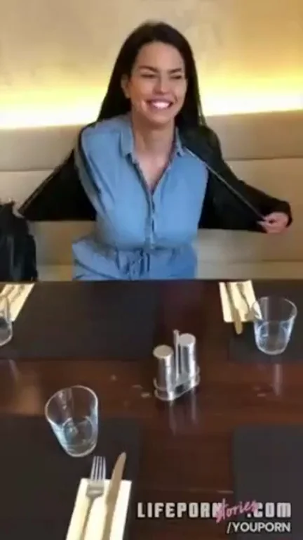 🍑 Lucky Dude Pounds Insta Babe's Massive Fake Jugs & Juicy Ass Doggie 🔥