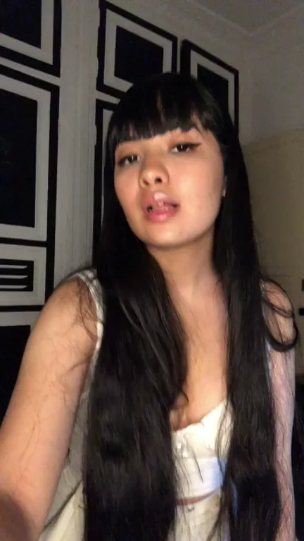 I wanna let one lucky Redditor cum on my ass multiple times ?