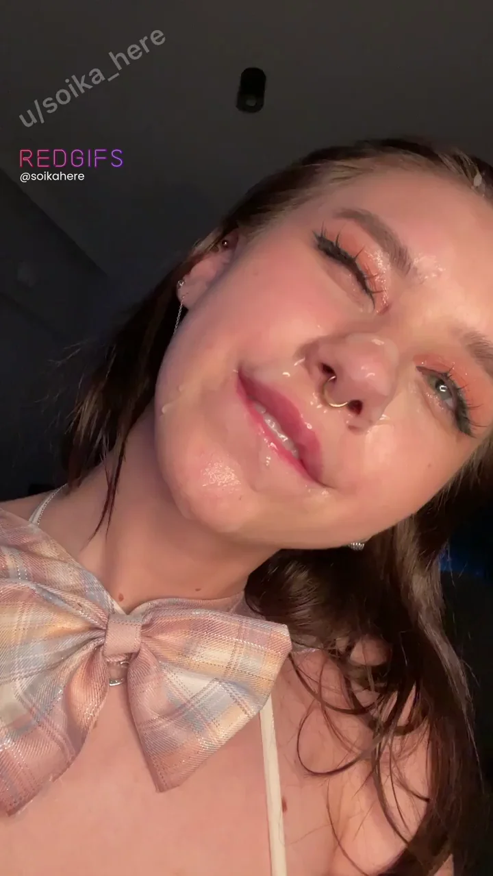 your daily mixture of cuteness and big load of cum