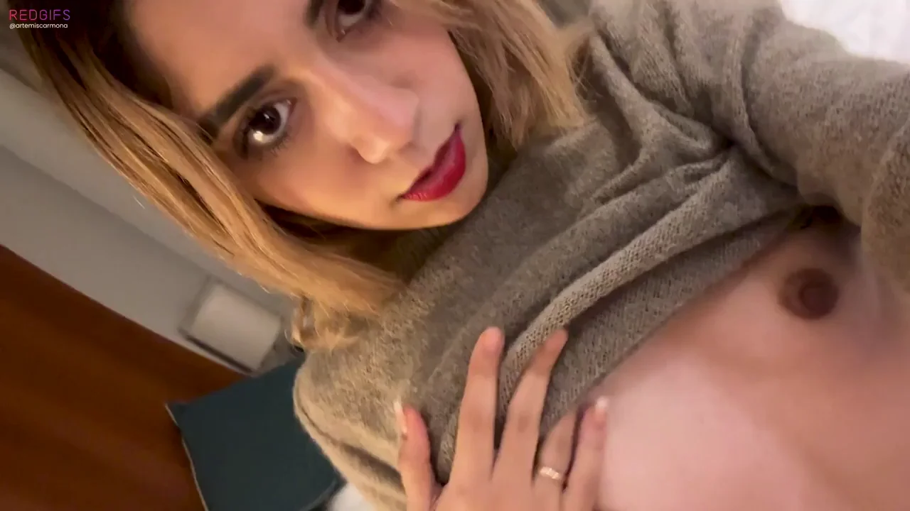Daily GF Tease Vids: Petite Slut Flashes Tits & Tummy 🥰🍒