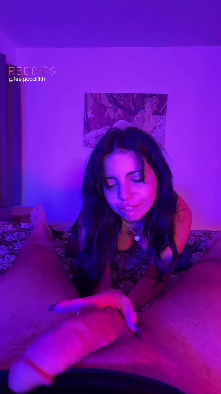 Got her home from our first date & she was sucking me within 5 minutes. She was SO horny that night.