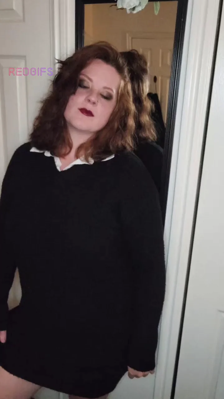 Spooky Slut Tease in Black 😈👻