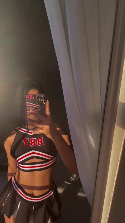 heard they like perky cheerleader asses on here