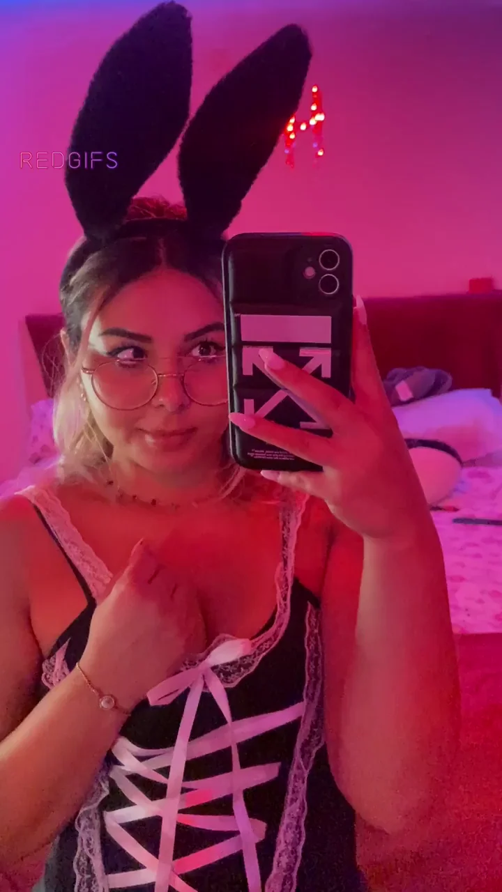 Petite Latina Bunny Slut Takes Care of Your Cock 🐰💦