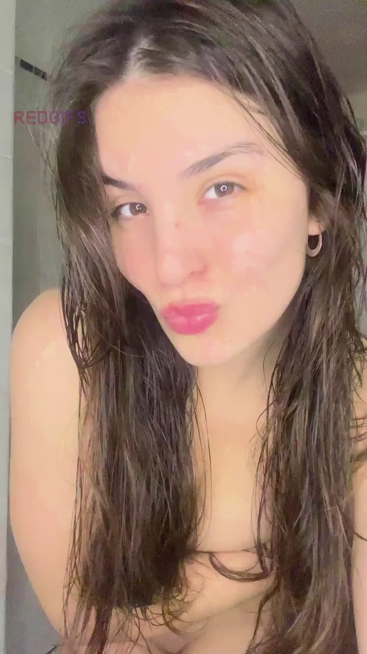 Fresh Outta Shower, Wet Tits Ready to Fuck 🥵