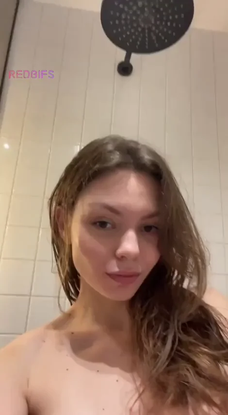 I'm missing someone in my bathroom