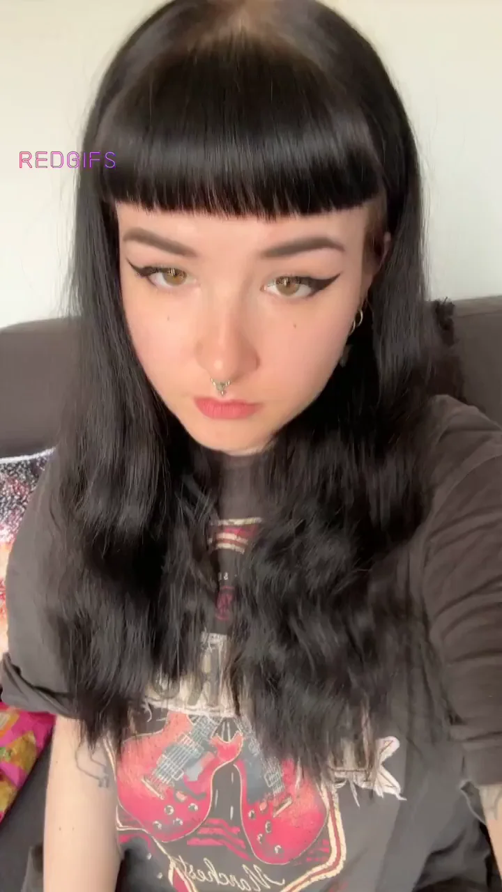 🔥 Big Tiddy Goth GF Teases What's Under Her Shirt 😈