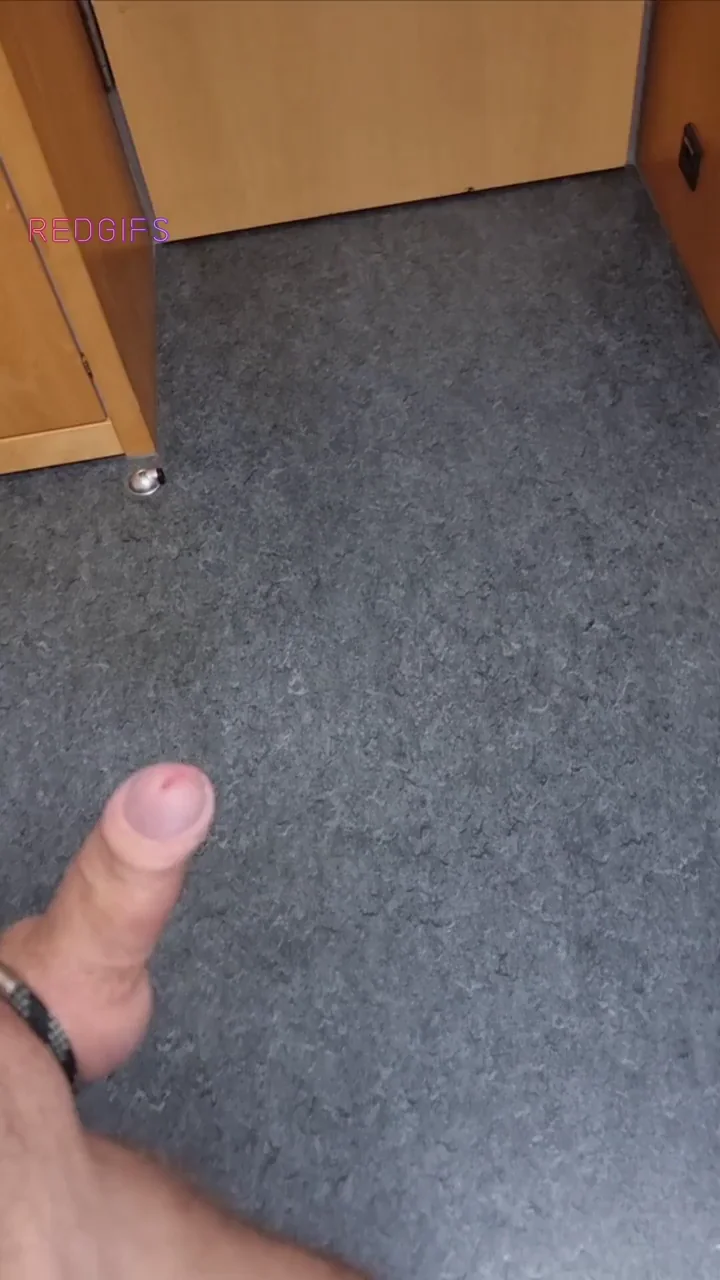 [50] Daddy's good ones reward for being on her knees and serving me well. Or would you like to take the load somewhere else?