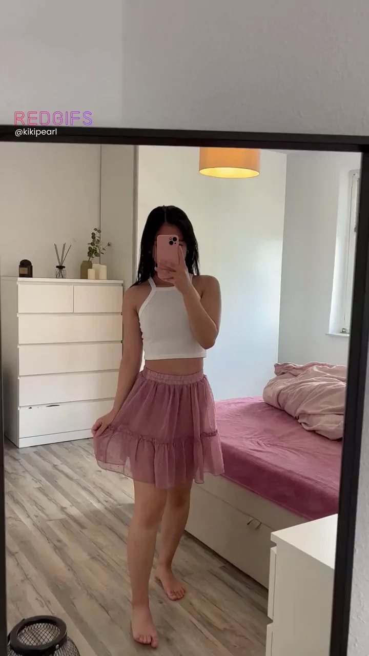 Bedtime Tease: Curvy Babe in Tutu Skirt Ready to Fuck 😈🛏️