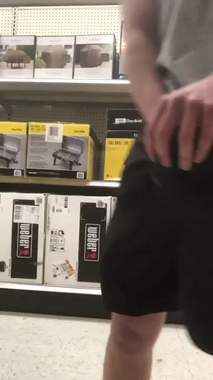 Target Flash & Thick Cock Stroke – Almost Busted! 😈🍆