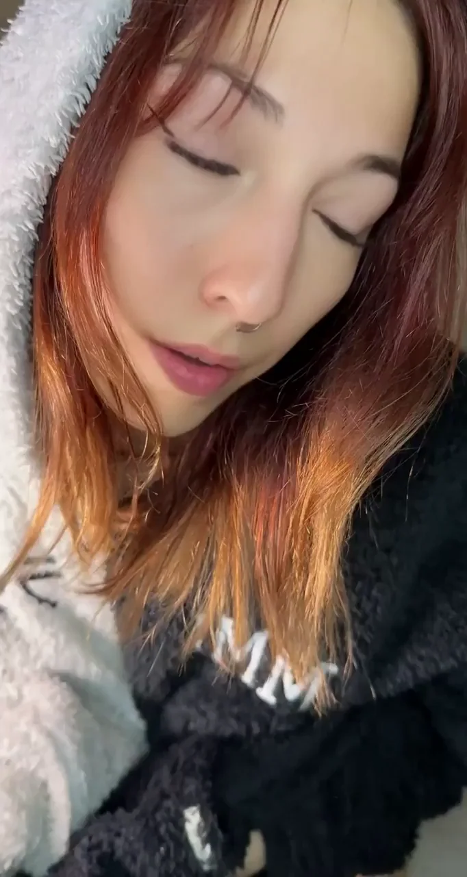Public Naughty Fetish in Fluffy Hoodie Slut Vibes 😈🍑