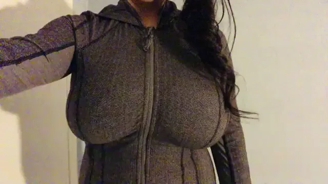 Just a weekday tease ? Who wants to help take this off?