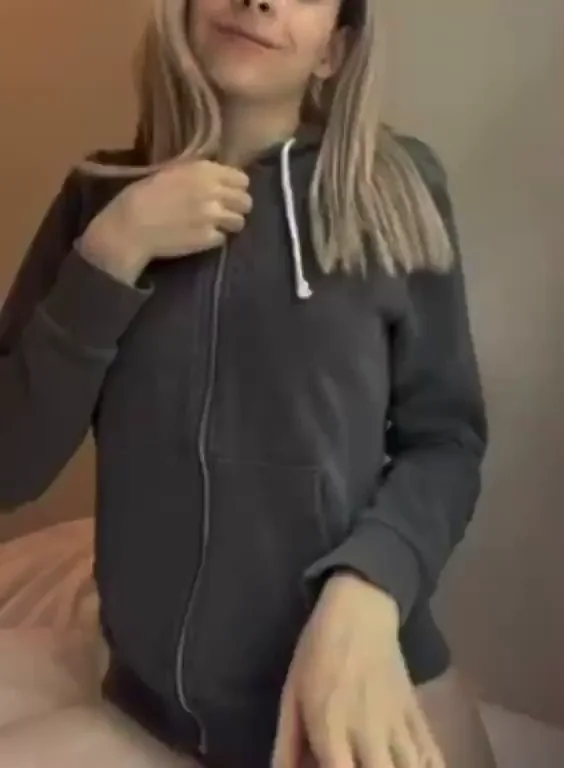 18yo Cutie Teases Her Perky B-Cups in Hoodie Reveal 😏🍒