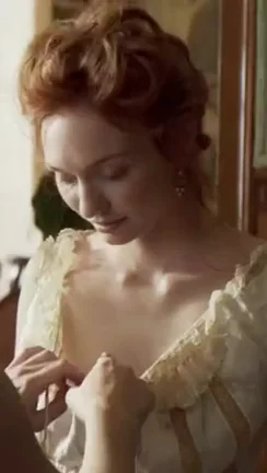 Keira Knightly and Eleanor Tomlinson in Colette 2018