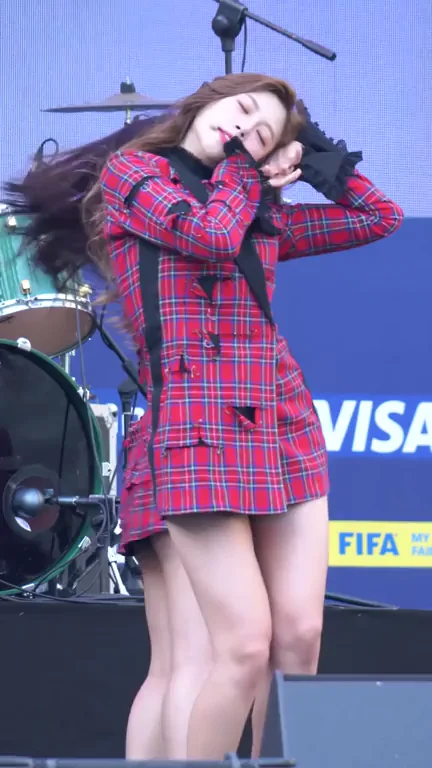 Dreamcatcher Jiu & Gahyeon Kpop Tease 🔥💋