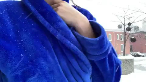 Kinda hoping my neighbor saw me tale this [gif]