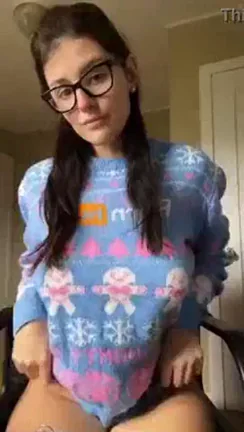 Grainy Vid of Perfect Natural Jugs 🍒❄️