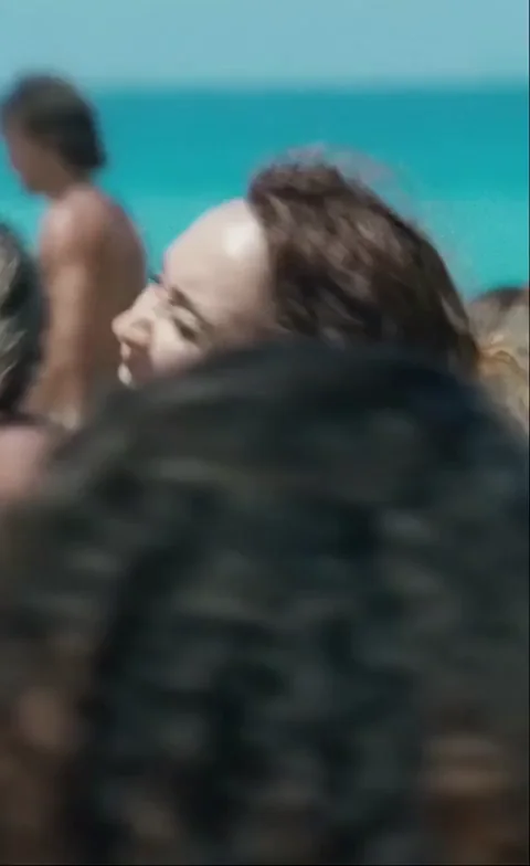 🍒 Italian MILF Chiara Francini’s Juicy Beach Tits Bounce 🔥