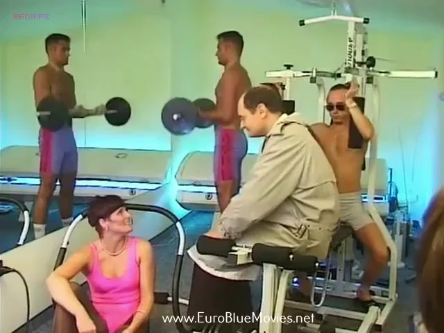 Gym Cumslut: Aerobics Slut Sprayed by Buff Studs