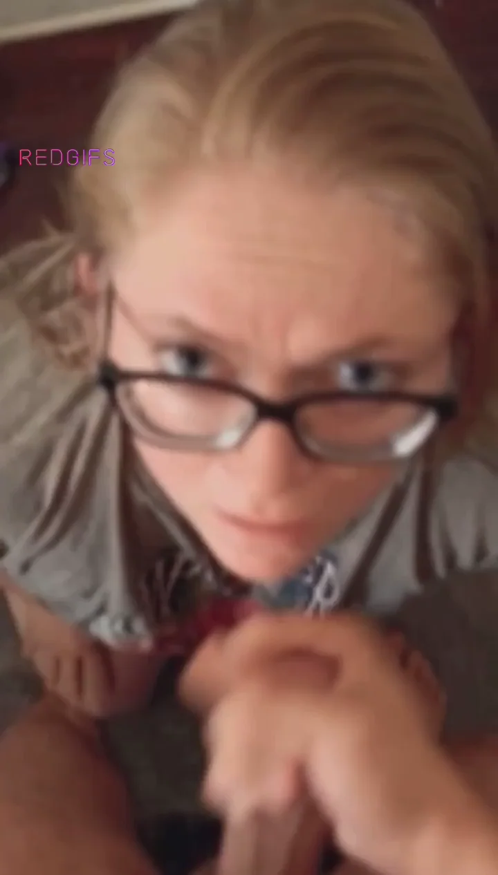 love feeling that hot cum hit my face