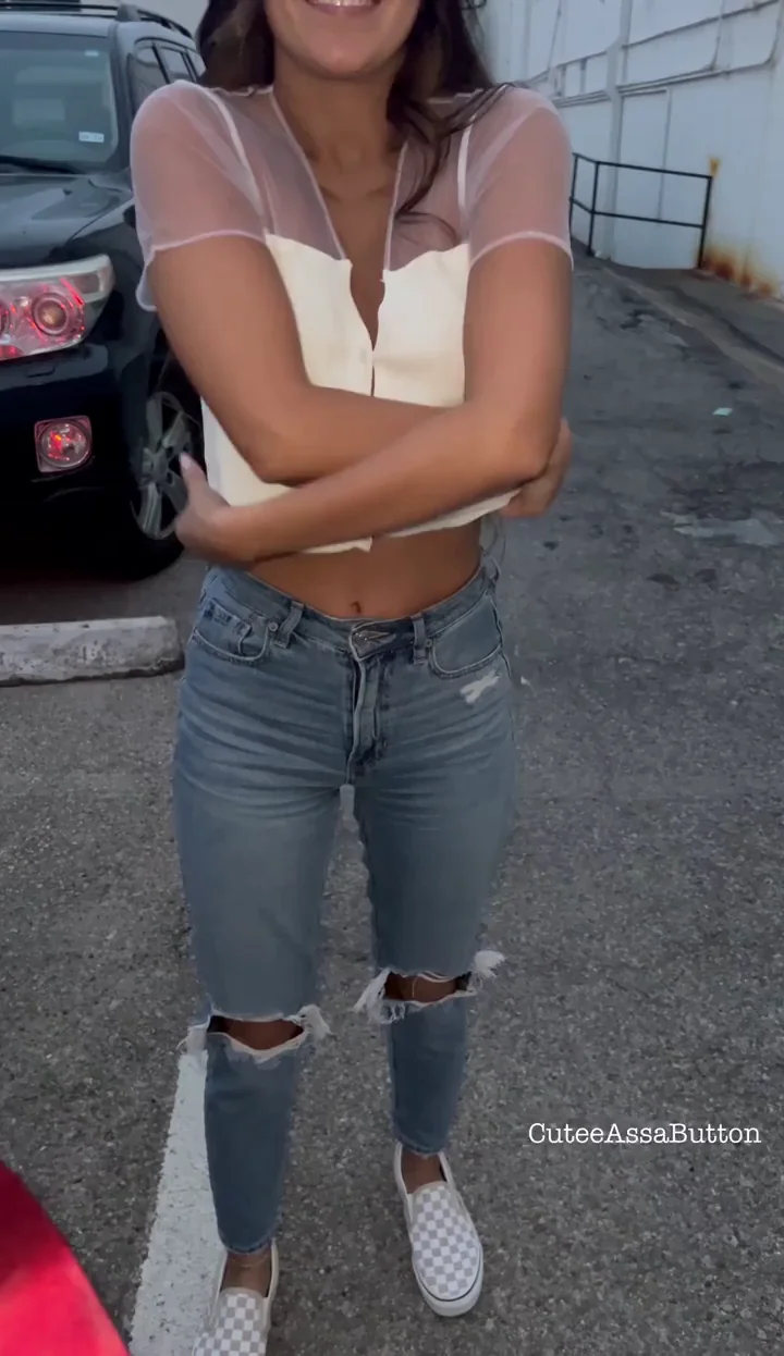 Sexy Street Tease: Outfit Change Flash 😈👙